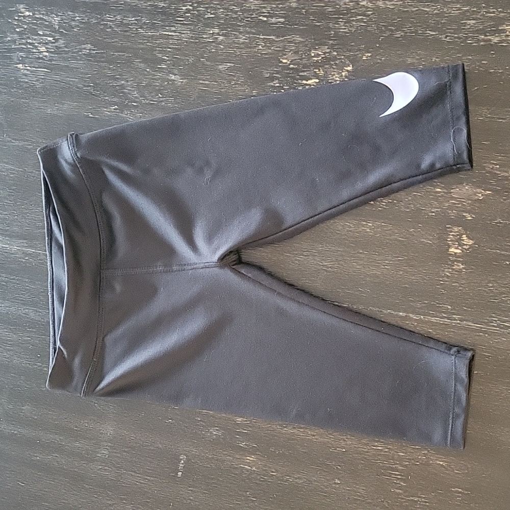 Nike capris size 4T
